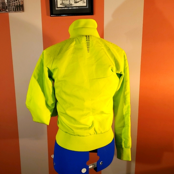 Diadora Ladies Sporty/Athletic Jacket - Picture 12 of 16